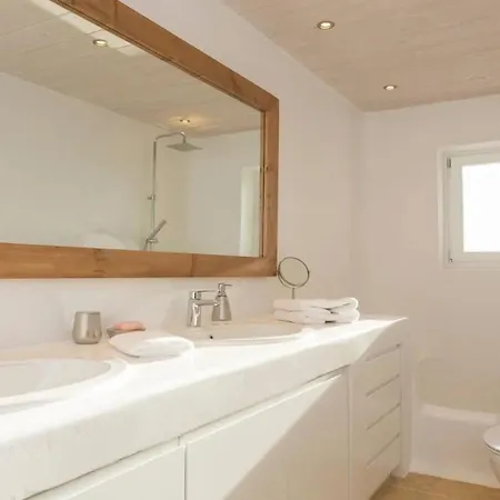Is Truly The Crown Jewel Of Agios Lazaros Holiday home *